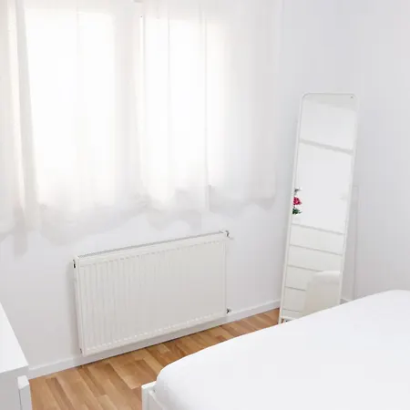 Base I 2 Bedroom Victoriei *