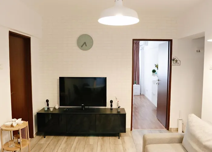 Apartment Base I 2 Bedroom Victoriei