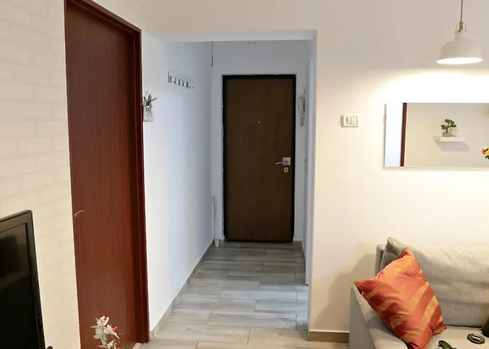 Base I 2 Bedroom Victoriei Apartment Bucharest
