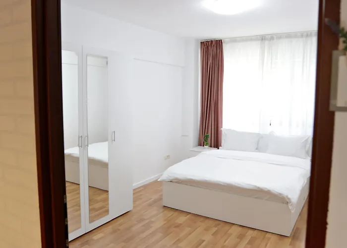 Base I 2 Bedroom Victoriei * Bucharest