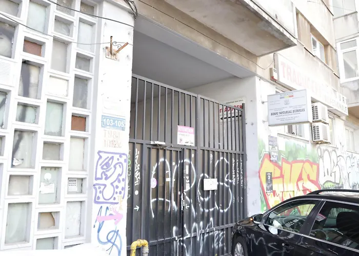 Base I 2 Bedroom Victoriei