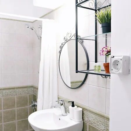 Base I 2 Bedroom Victoriei *