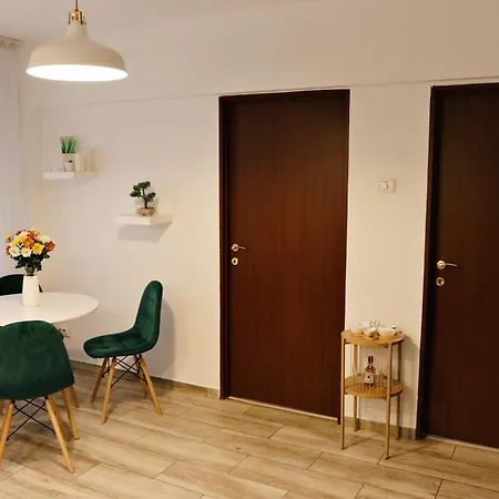 アパート Base I 2 Bedroom Victoriei