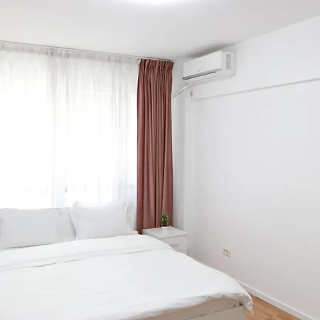 Base I 2 Bedroom Victoriei アパート