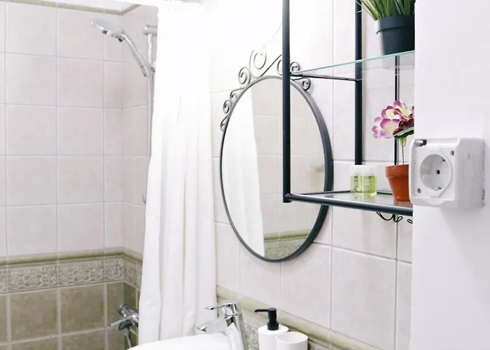 Base I 2 Bedroom Victoriei *